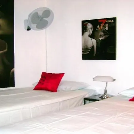 Sleeps 3 Wifi * Cannes