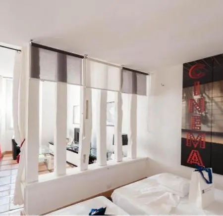 Sleeps 3 Wifi *