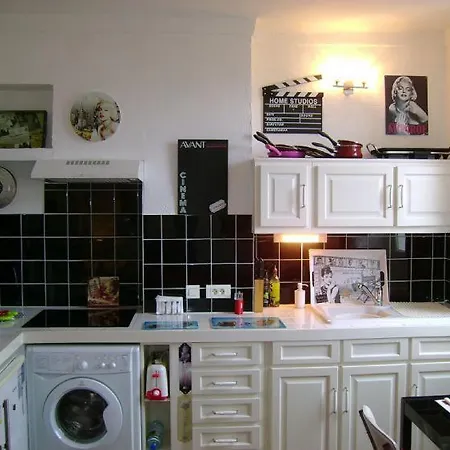 Sleeps 3 Wifi Cannes