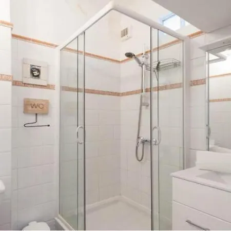 Apartamento Sleeps 3 Wifi *